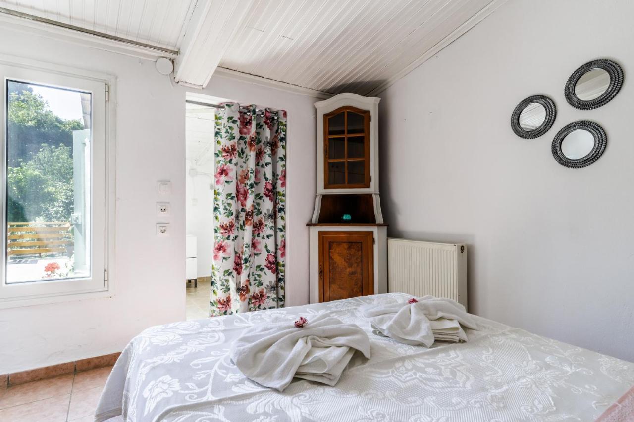 Holiday home Machis House